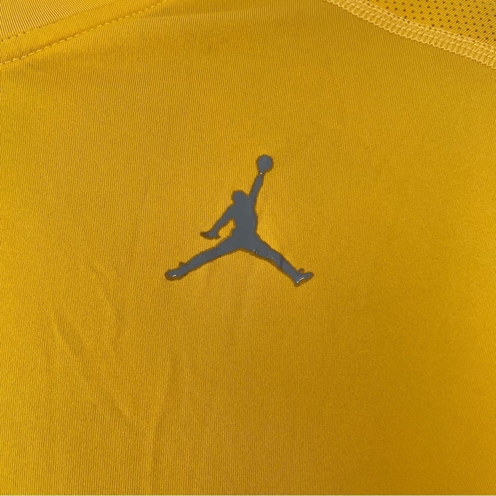 Air Jordan Men’s Dri-Fit Long Sleeve Vented Athletic Top Shirt Size XXL Yellow - Picture 6 of 11